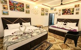 Janki Je Bhawan Homestay , Ayodhya - Step Away From Ram Temple